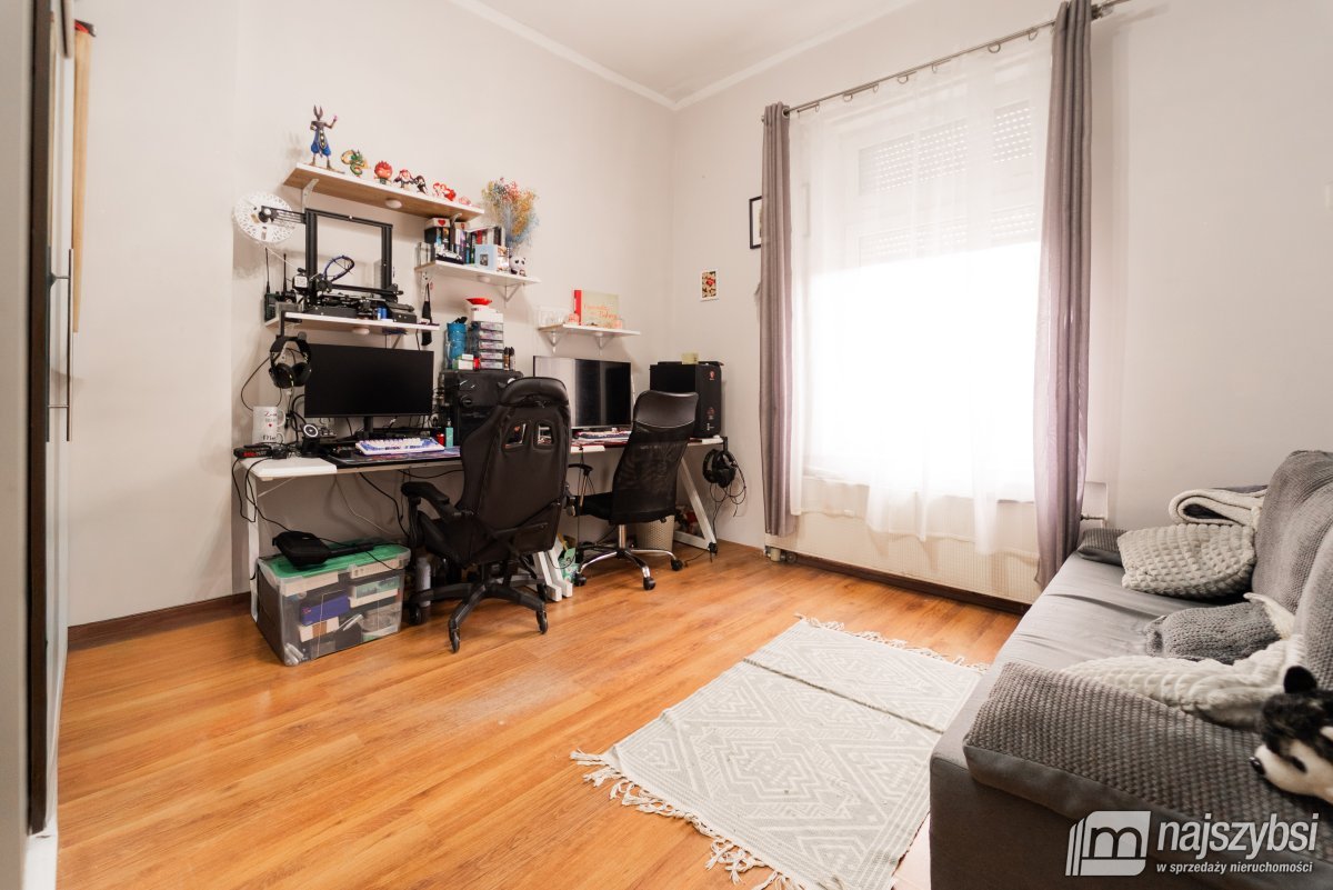 Pyrzyce - duże 3 pokojowe mieszkanie. (10)