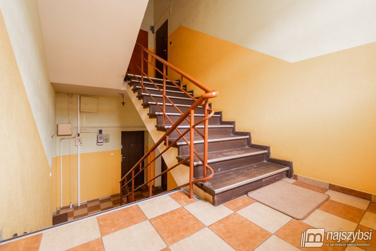 Pyrzyce - duże 3 pokojowe mieszkanie. (19)