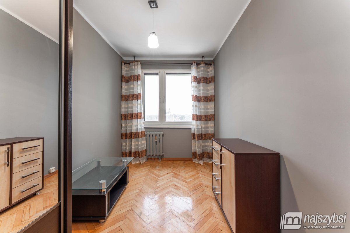 Świdwin - 3-pokojowe mieszkanie blisko centrum ! (4)