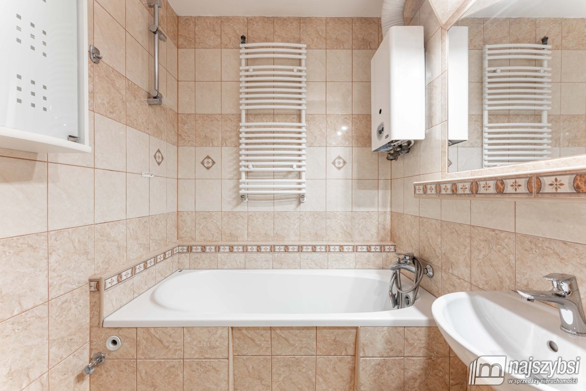 Świdwin - 3-pokojowe mieszkanie blisko centrum ! (8)