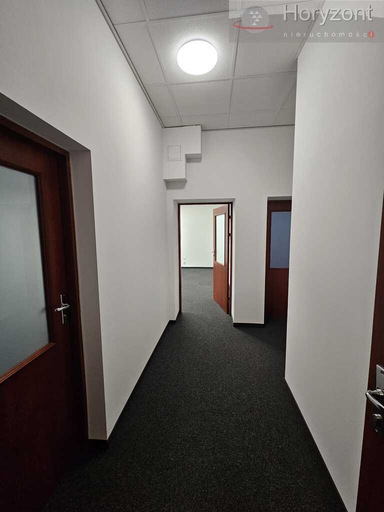 Atrakcyjny lokal w pobliżu Wałów Chrobrego (8)