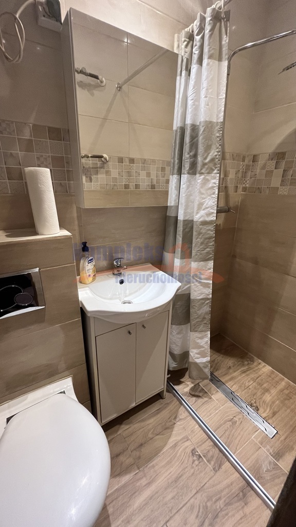 Do wynajęcia kawalerka przy Jasnych Błoniach. (18)