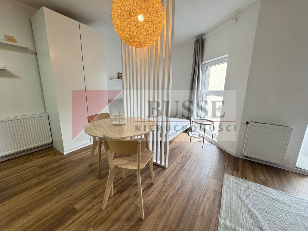 Na wynajem kawalerka Jasne Błonia (4)