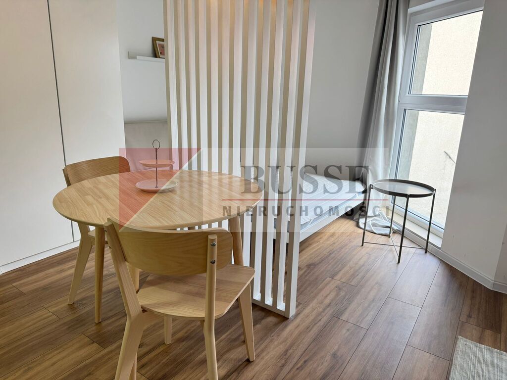 Na wynajem kawalerka Jasne Błonia (3)