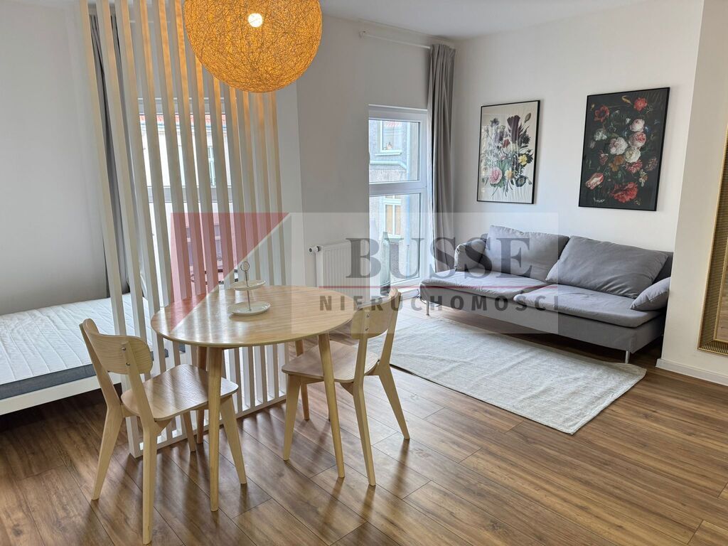 Na wynajem kawalerka Jasne Błonia (1)