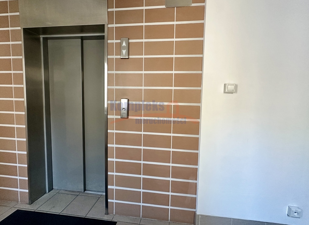 top lokalizacja!! 2 pok. garaż (12)