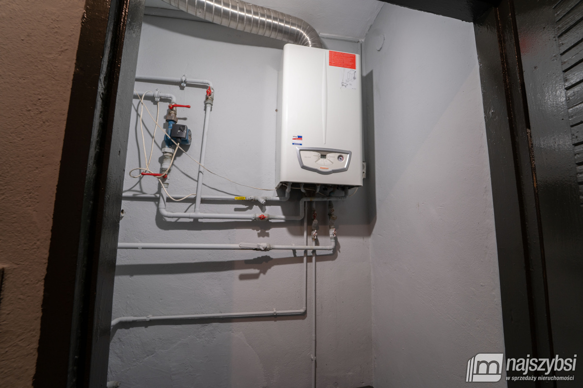 Kamienica przy rynku w Trzebiatowie (20)