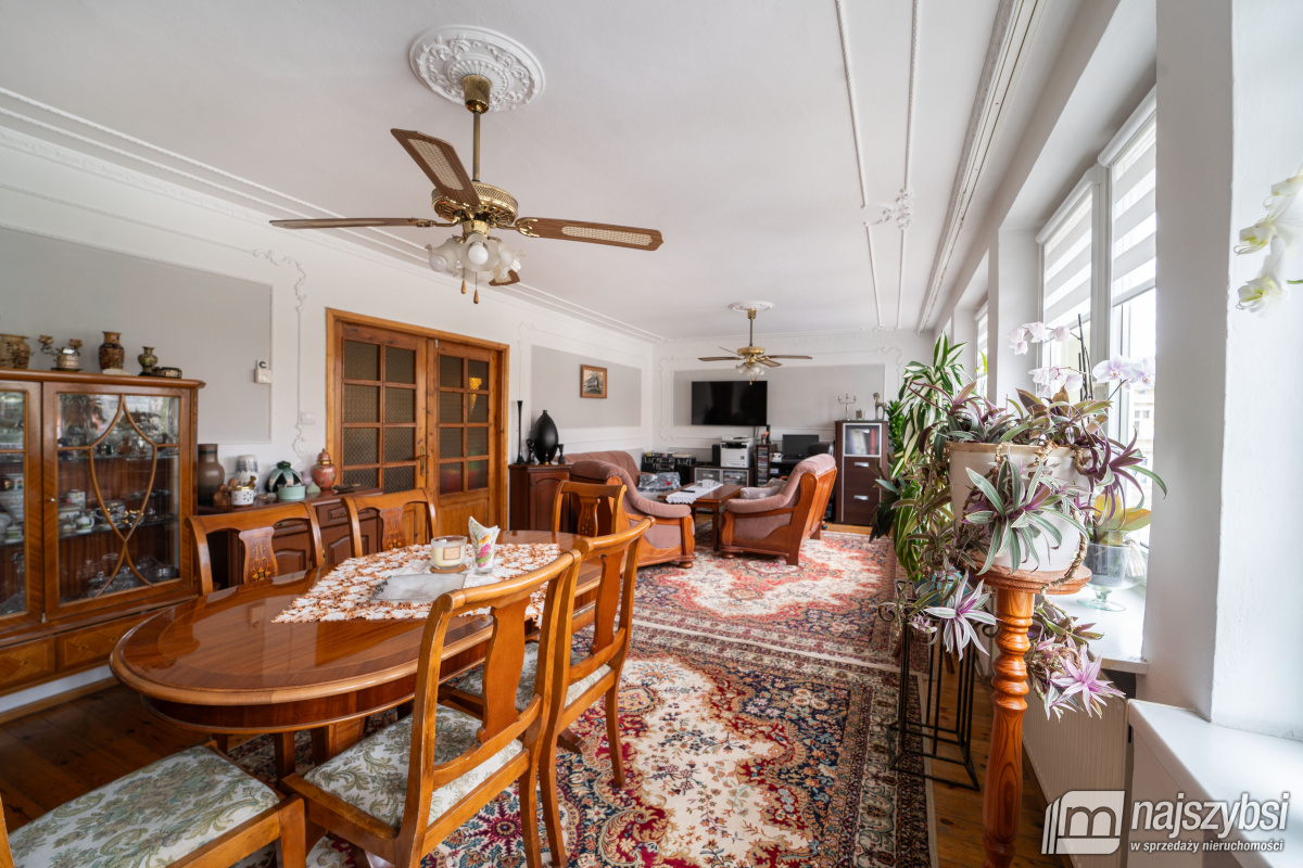 Kamienica przy rynku w Trzebiatowie (3)