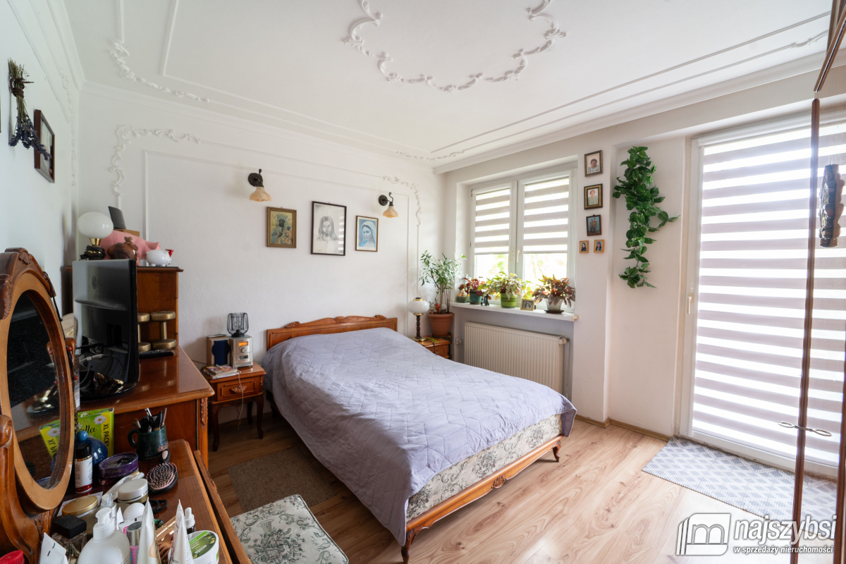 Kamienica przy rynku w Trzebiatowie (4)