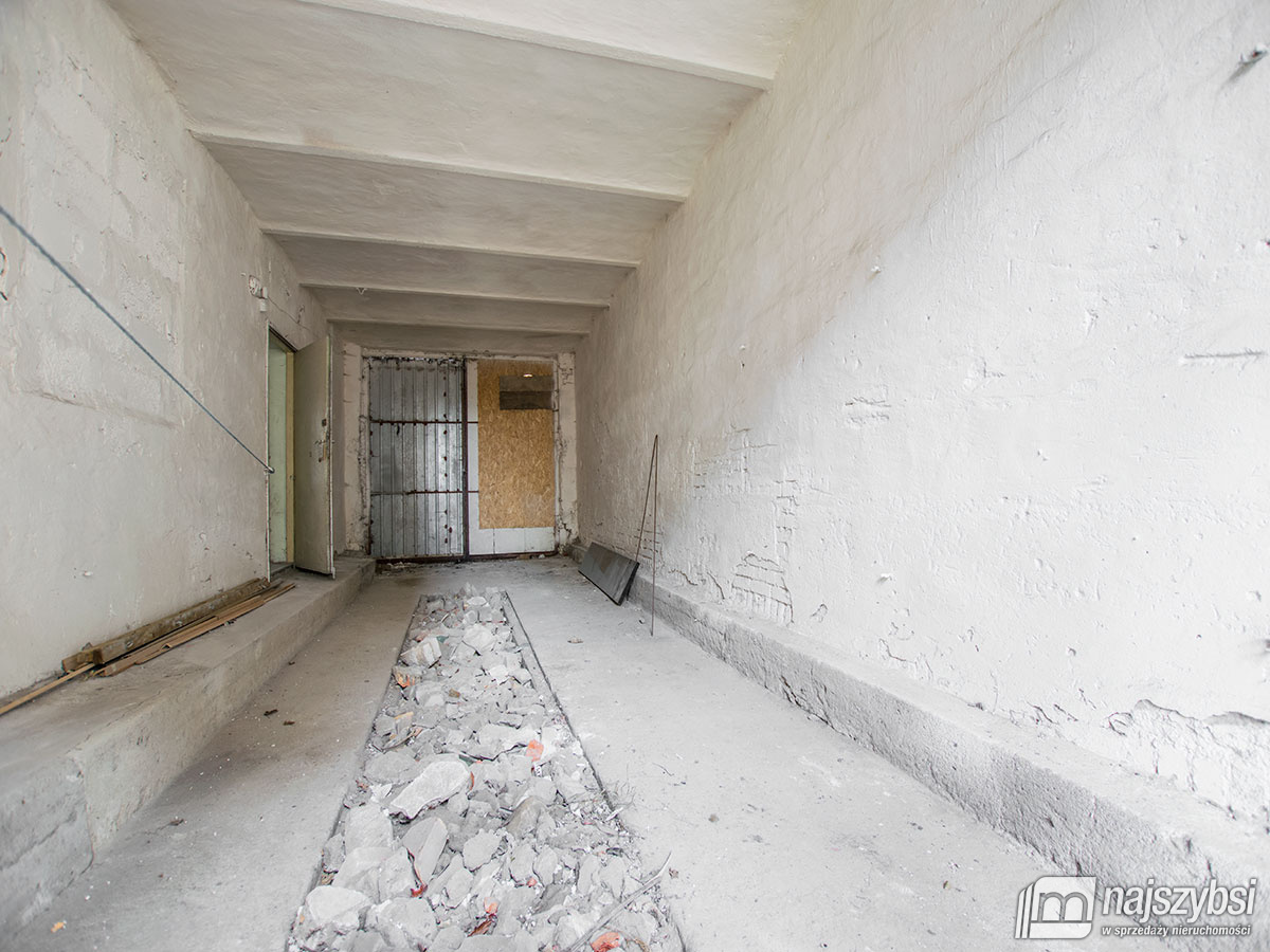 Gryfice magazyn hala 390 m2 (10)