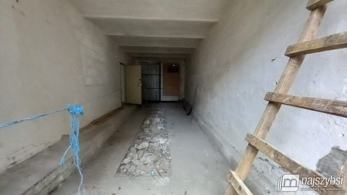 Gryfice magazyn hala 390 m2 (2)