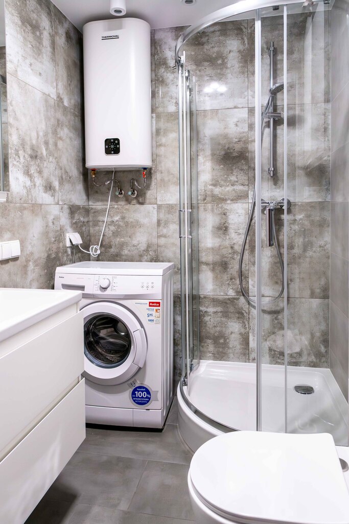 Ładna kawalerka w centrum (5)