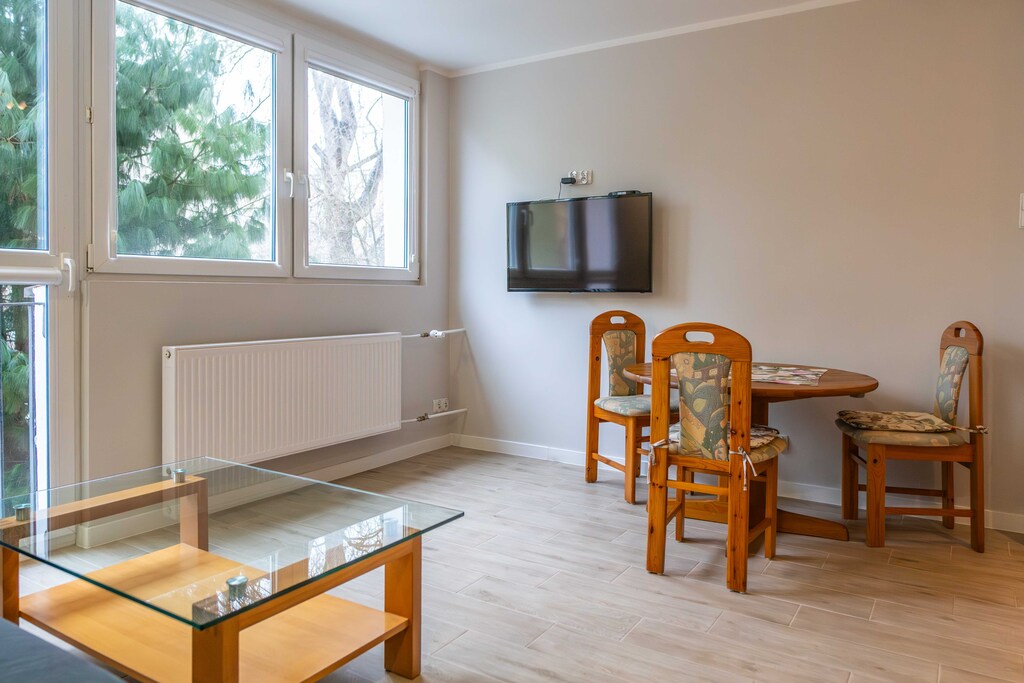 Ładna kawalerka w centrum (3)