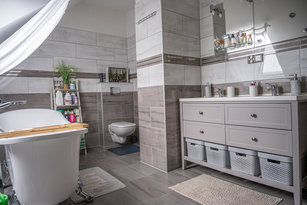 Dom wolnostojący, stawy, wędzarnia -duża działka (13)