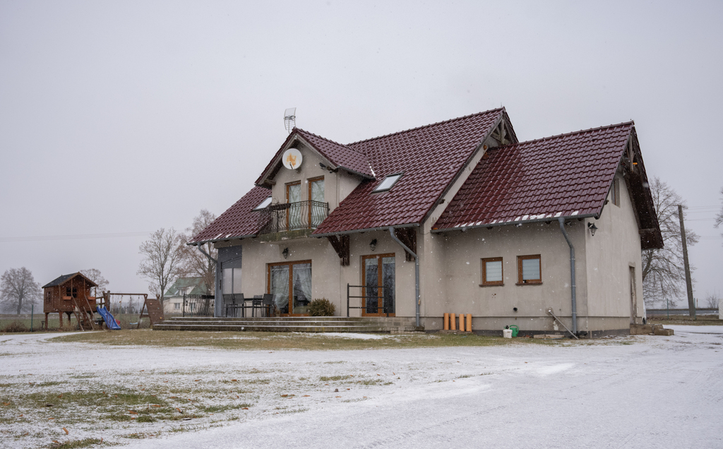 Dom wolnostojący, stawy, wędzarnia -duża działka (21)