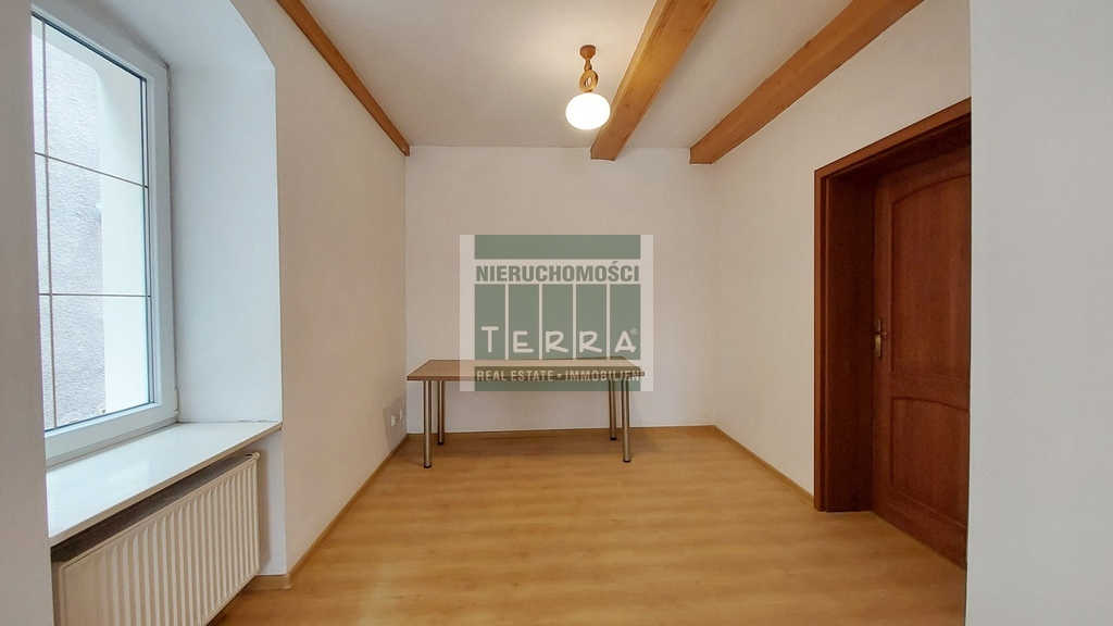 LOKAL BIUROWY PRZY SĄDZIE (4)