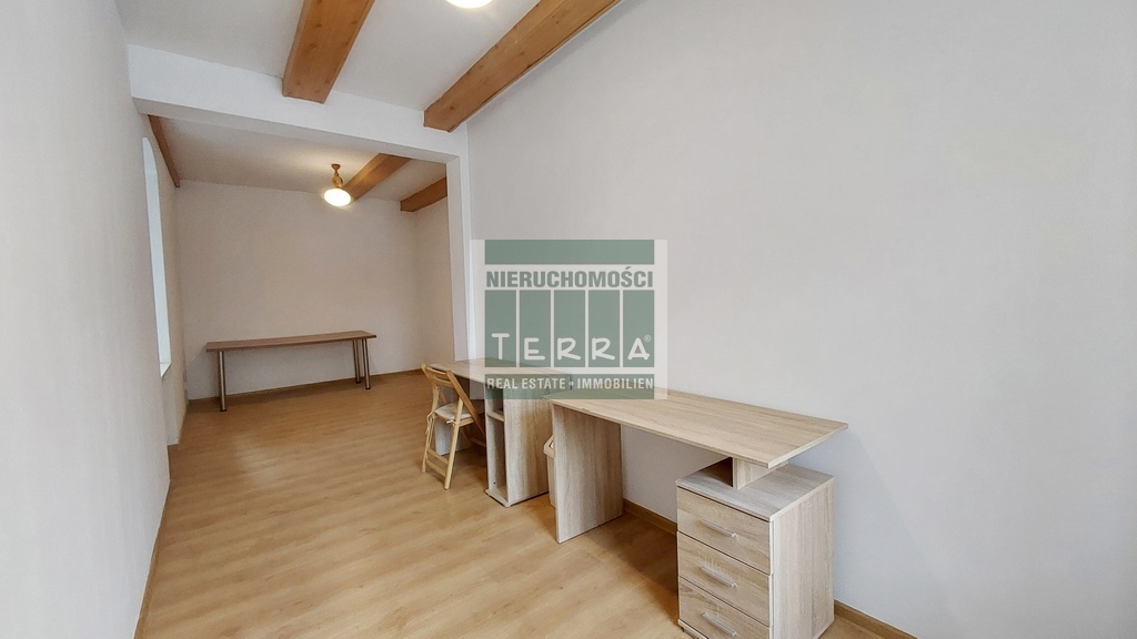 LOKAL BIUROWY PRZY SĄDZIE (3)