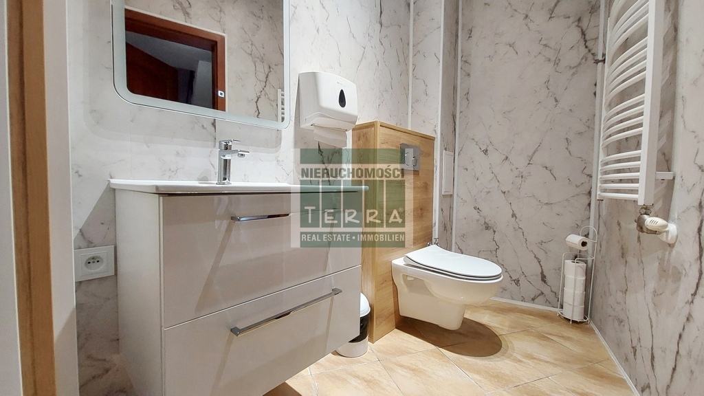 LOKAL BIUROWY PRZY SĄDZIE (7)