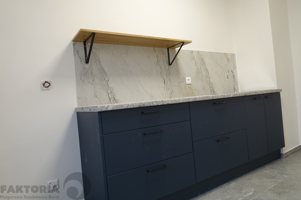 Budynek biurowy 138m2 I piętro (2)