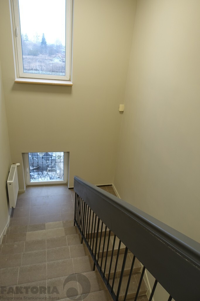 Budynek biurowy 138m2 I piętro (12)