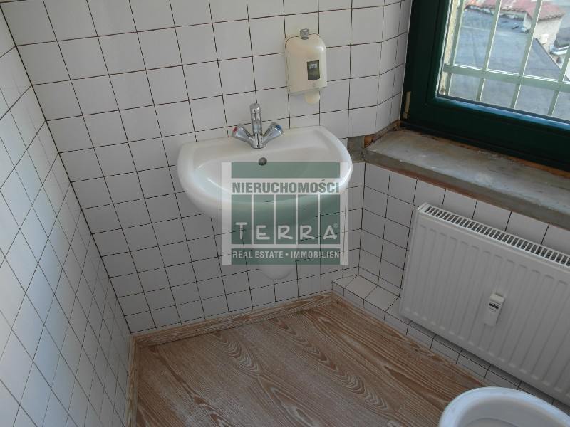 STYLOWE BIURO Z WIDOKIEM NA RATUSZ (9)