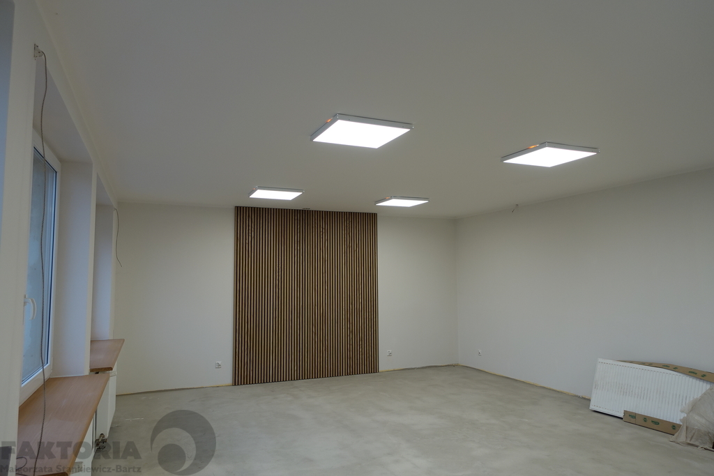 Budynek biurowy 135 m2 parter (6)