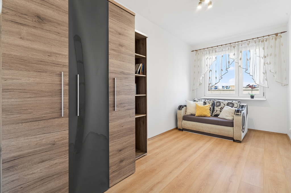 58m2, 2 pok. dobry standard, duży balkon! Pogodno (16)