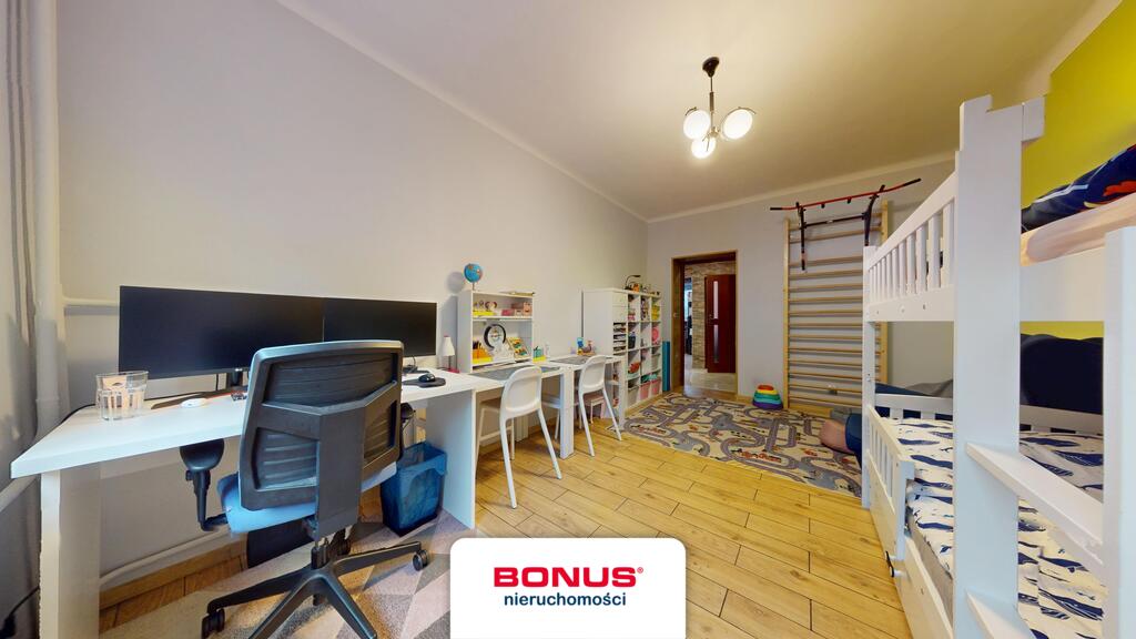 Trzy pokoje na parterze, blisko parku (5)