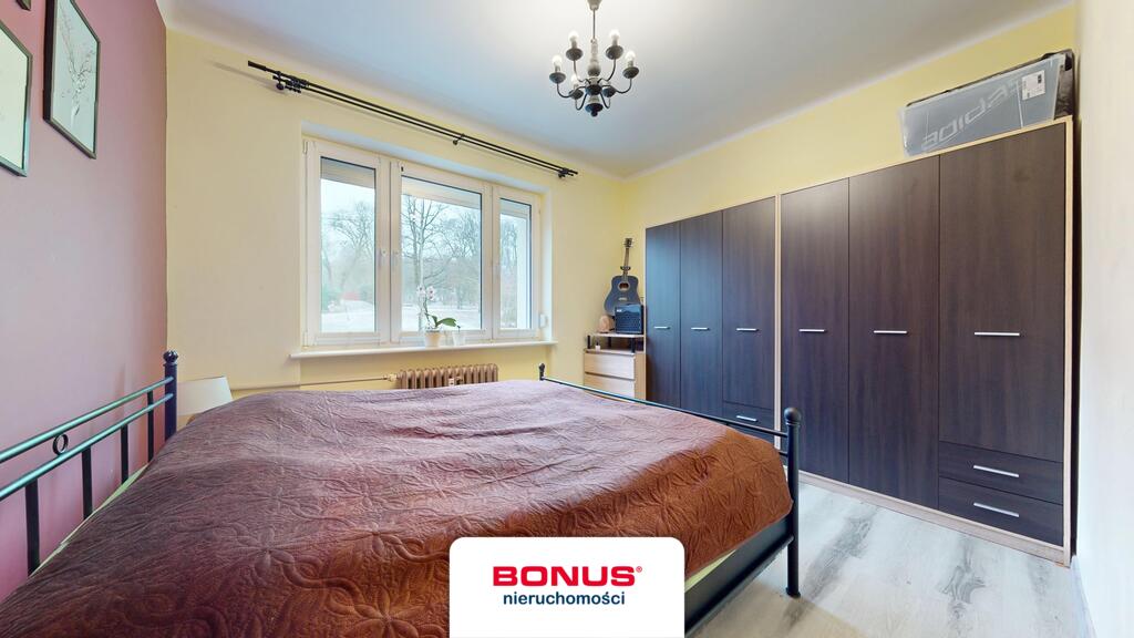 Trzy pokoje na parterze, blisko parku (12)