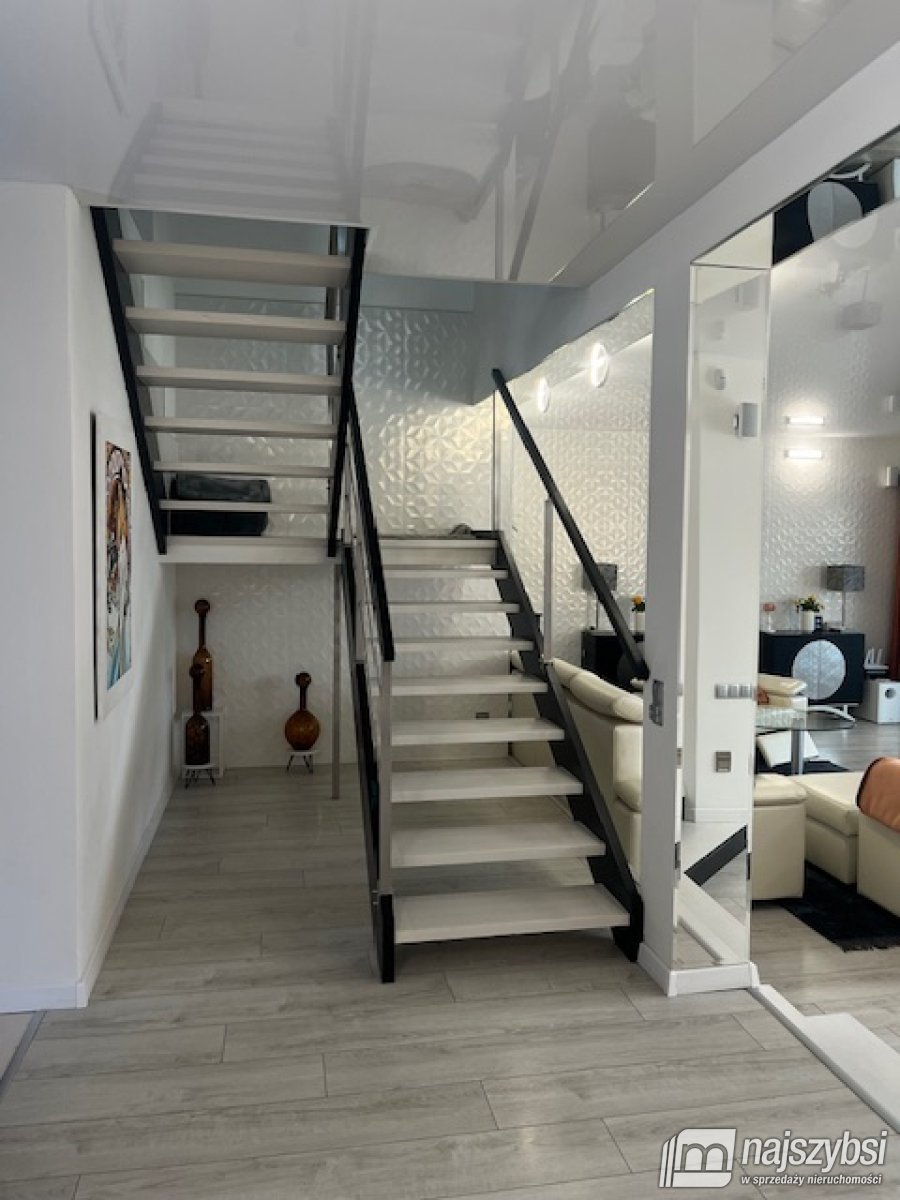 Tanowo- elegancki dom z ogródkiem japońskim (15)