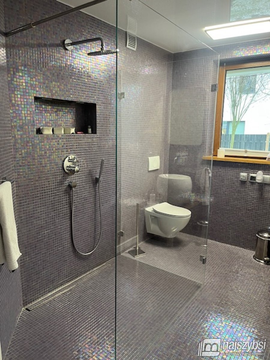 Tanowo- elegancki dom z ogródkiem japońskim (16)