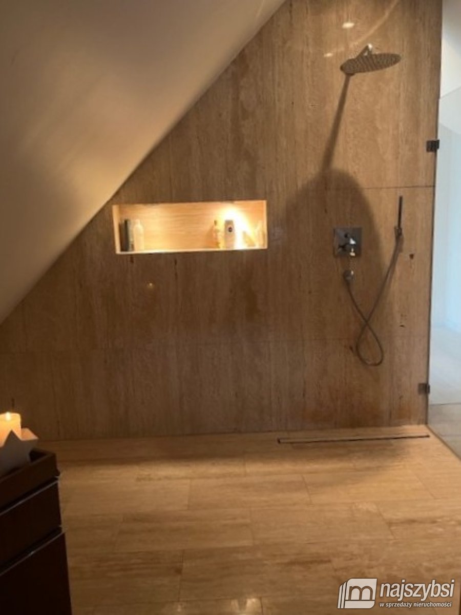 Tanowo- elegancki dom z ogródkiem japońskim (19)