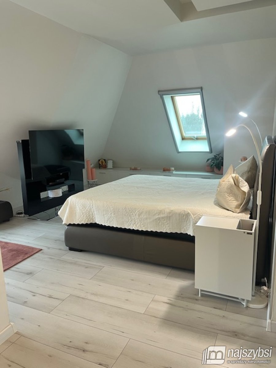 Tanowo- elegancki dom z ogródkiem japońskim (2)