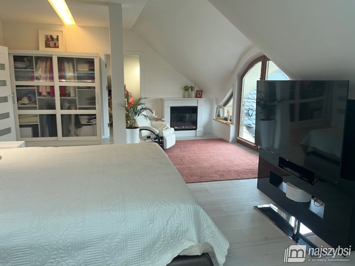 Tanowo- elegancki dom z ogródkiem japońskim (3)