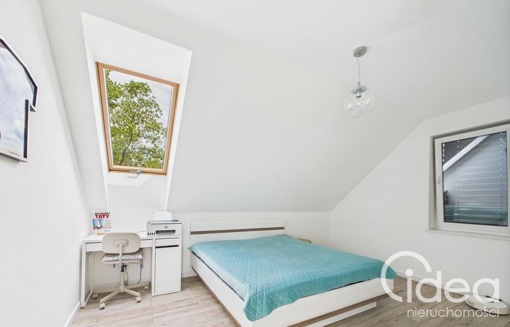 Dom wolnostojący w spokojnej okolicy. (14)