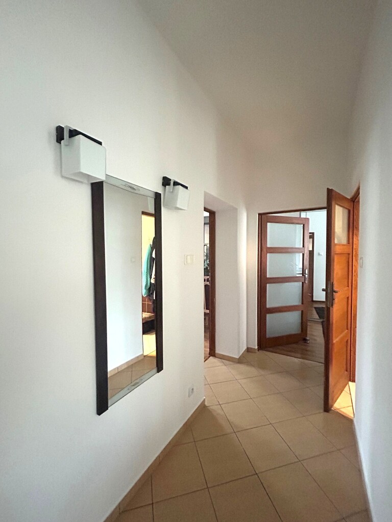 Wyższy parter * mieszkanie i budynek po remoncie (5)