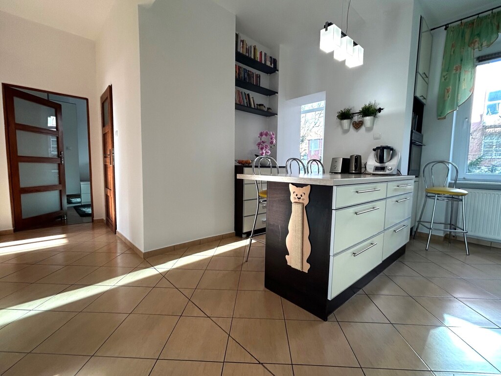 Wyższy parter * mieszkanie i budynek po remoncie (8)