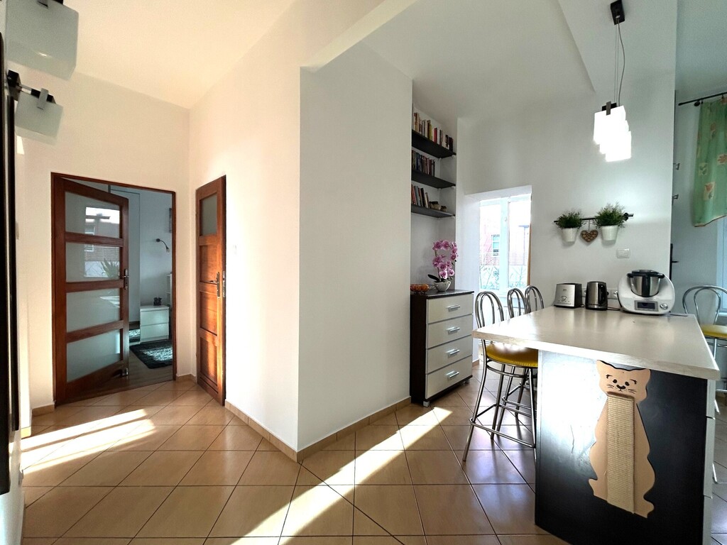 Wyższy parter * mieszkanie i budynek po remoncie (1)