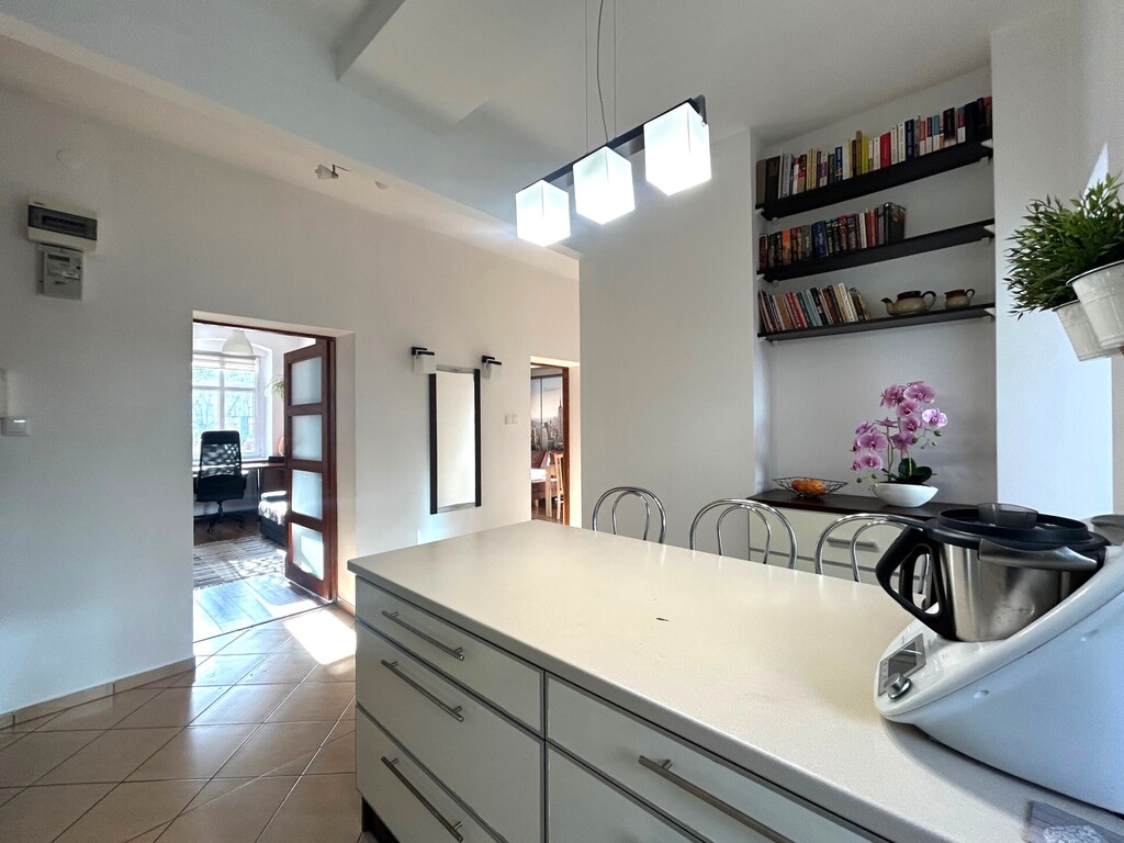 Wyższy parter * mieszkanie i budynek po remoncie (2)