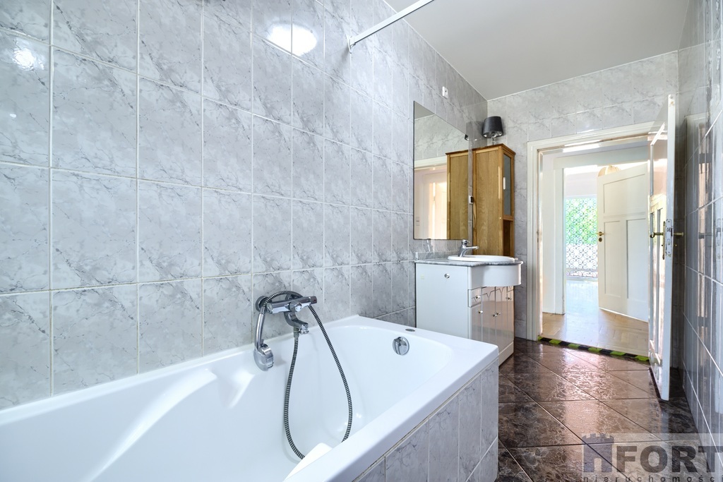 Doskonała lokalizacja i prestiż dladomu lub firmy (15)