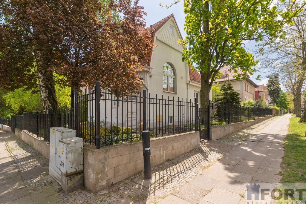 Doskonała lokalizacja i prestiż dladomu lub firmy (29)