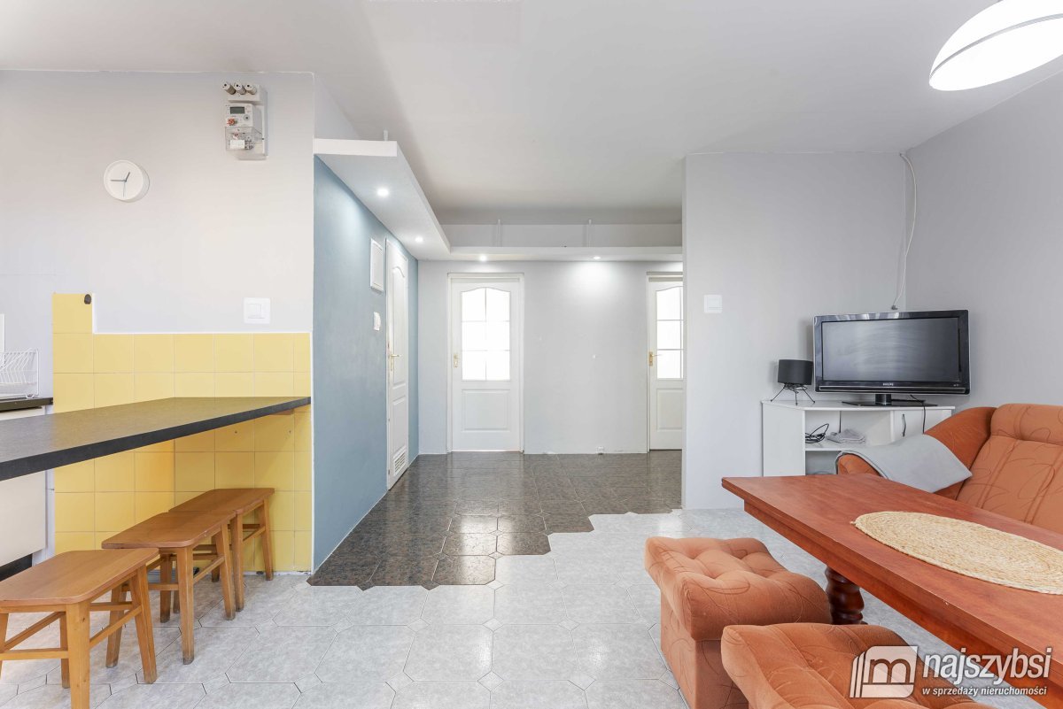 KOŁOBRZEG CENTRUM - mieszkanie 3-pokojowe (6)