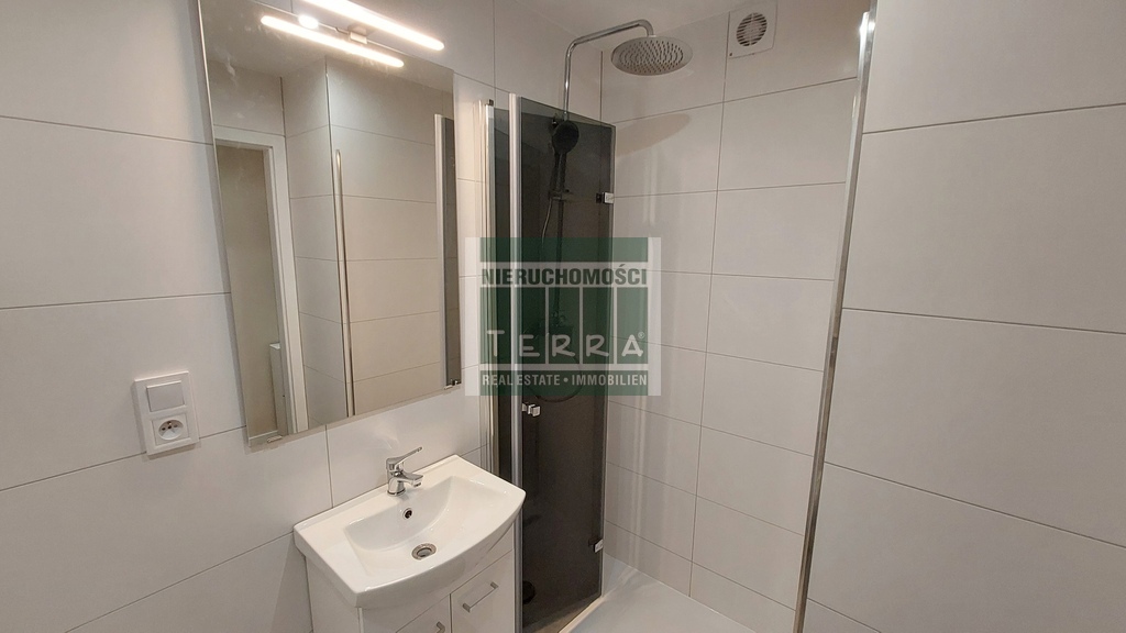 Przytulna kawalerka z sypialnią (6)