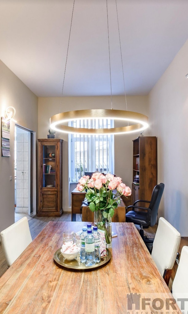 Lokal biurowy z opcją samodzielnej kawalerki (9)