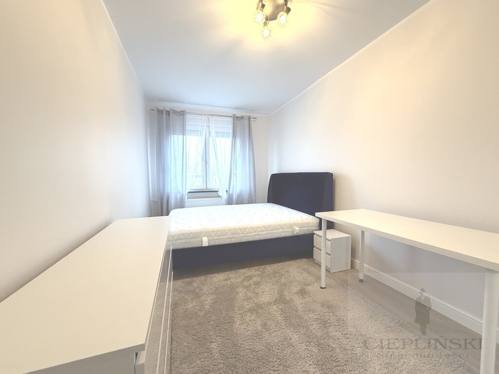 Wynajem | 3 pokoje 57 m2 | al. Boh. Warszawy (2)