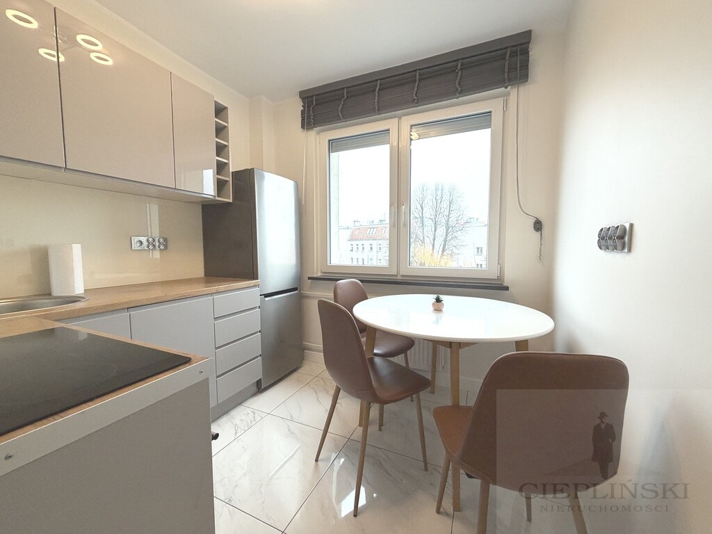 Wynajem | 3 pokoje 57 m2 | al. Boh. Warszawy (4)