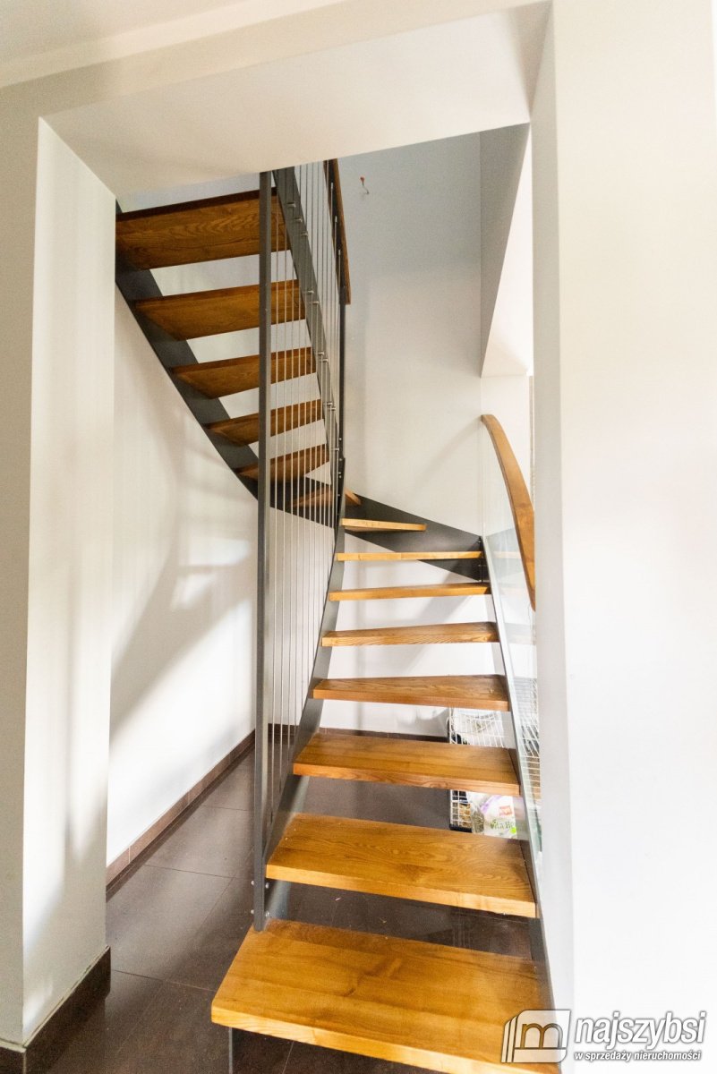 Goleniów- komfortowy dom na wynajem 30 km-Szczecin (27)