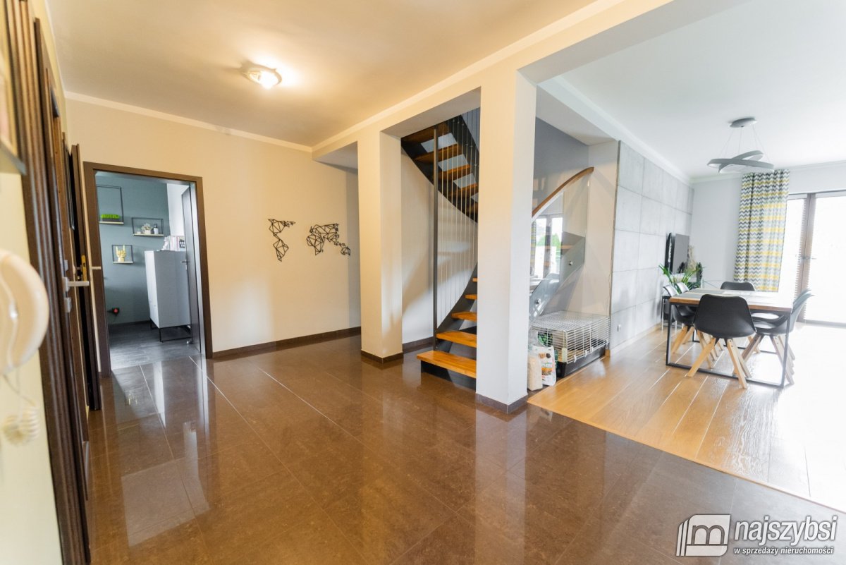 Goleniów- komfortowy dom na wynajem 30 km-Szczecin (35)