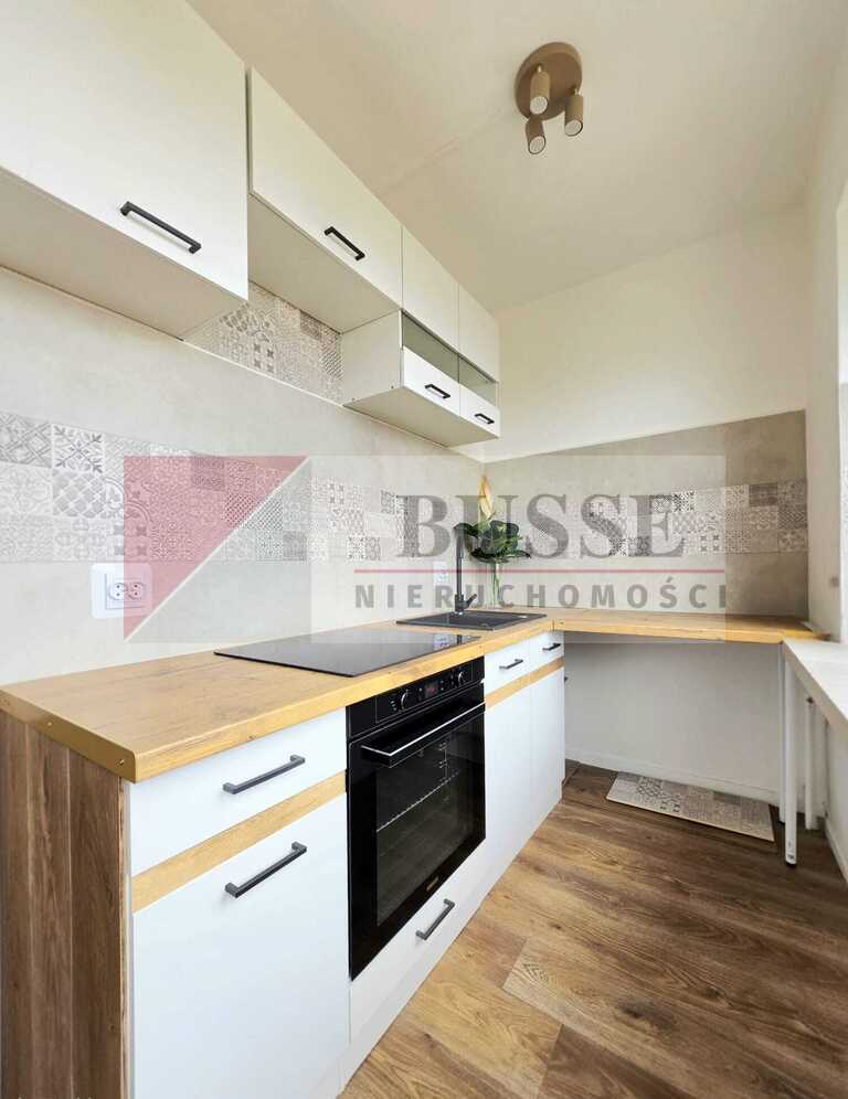 3 pokoje przy Zawadzkiego - stan IDEALNY! (1)