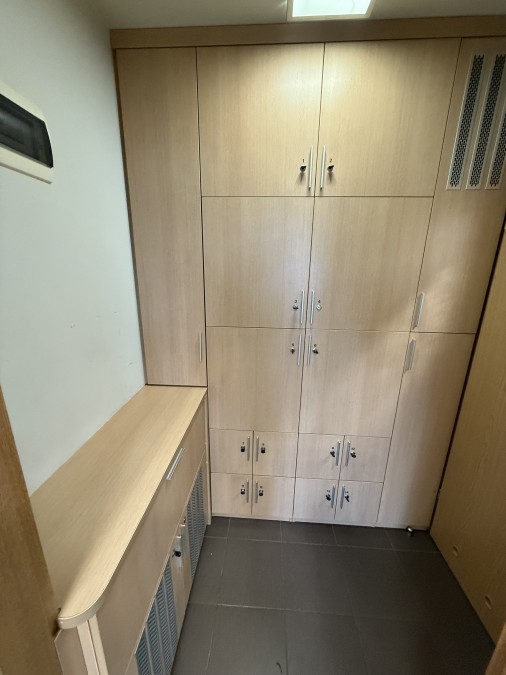 LOKAL NA WYNAJEM UL. POTULICKA Z PARKINGIEM (5)